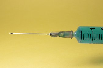 Institutul "Cantacuzino" a obținut autorizația pentru distribuția vaccinului împotriva COVID-19