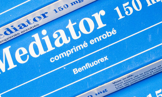 Grupul farmaceutic Servier - vinovat pentru înșelătorie și omor prin imprudență pentru vânzarea medicamentului Mediator, un medicament pentru slăbit care ar fi cauzat moartea a sute de oameni