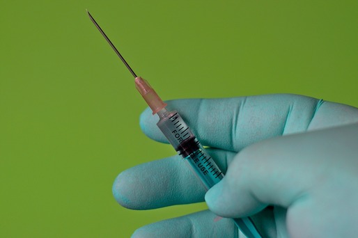După Suedia, și Danemarca suspendă administrarea vaccinului anti-Covid al Moderna pentru tineri