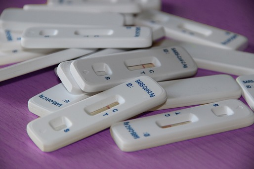 Medicii de familie vor putea efectua teste antigen rapide în cabinetele proprii. Cât le va deconta Guvernul