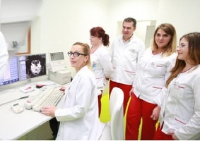 Regina Maria semnează o nouă achiziție. Acum cu un fost ministru