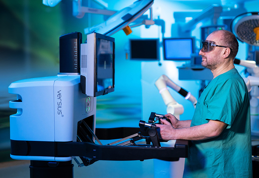 Britanicii de la CMR Surgical vor să aducă robotul chirurgical Versius în spitalele din România și au inclusiv planuri privind producția