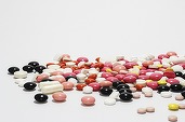 Deficit de medicamente în Elveția, din cauza problemelor de aprovizionare din China și a războiului din Europa