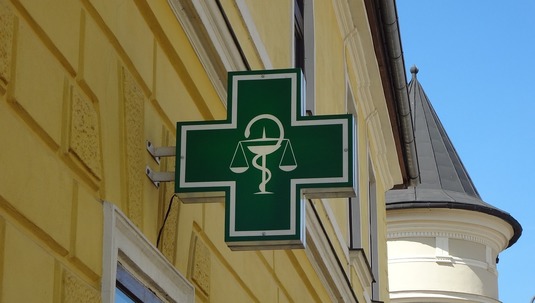 Câte farmacii sunt în România