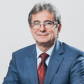 Prof. Dr. Dorel Săndesc, Manager Spitalul Clinic Județean de Urgență Timișoara, Prorector UMF Timișoara, Președinte Comisia ATI a Ministerului Sănătății și Prim-Vicepreședinte Societatea Română de ATI, vine la Profit Health.forum Ediția a XIV-a