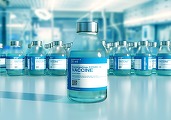 INEDIT Angajate la o clinică privată, condamnate să muncească la biserică pentru vaccinări COVID la 'chiuvetă'