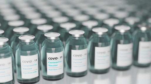 Statele Unite nu mai recomandă vaccinarea copiilor și a femeilor însărcinate împotriva COVID-19