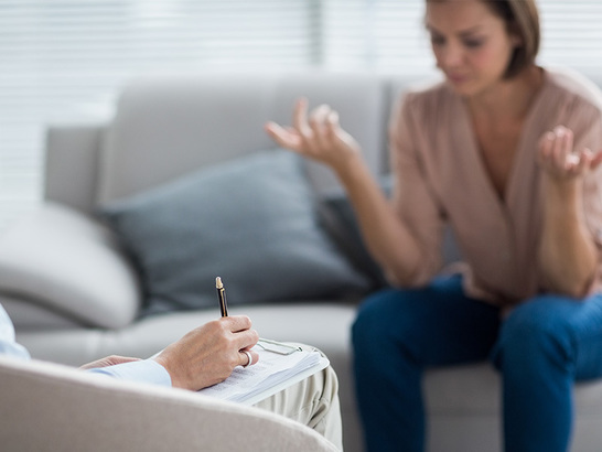 Mintea vrea schimbare, dar creierul nu cooperează: de ce uneori psihoterapia e blocată