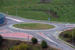 LEGE Interzicere completă a reclamelor în anumite zone ale drumurilor publice