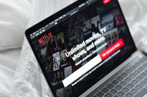 Netflix vrea să oblige utilizatorii să renunțe la utilizarea conturilor în comun cu alte persoane. Taxa percepută
