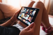 Planul de abonament cu reclame al Netflix a ajuns la 94 de milioane de utilizatori activi lunar