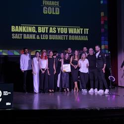 Salt Bank, desemnat Brandul Anului la Effie 2025: cinci trofee pentru prima bancă românească 100% digitală