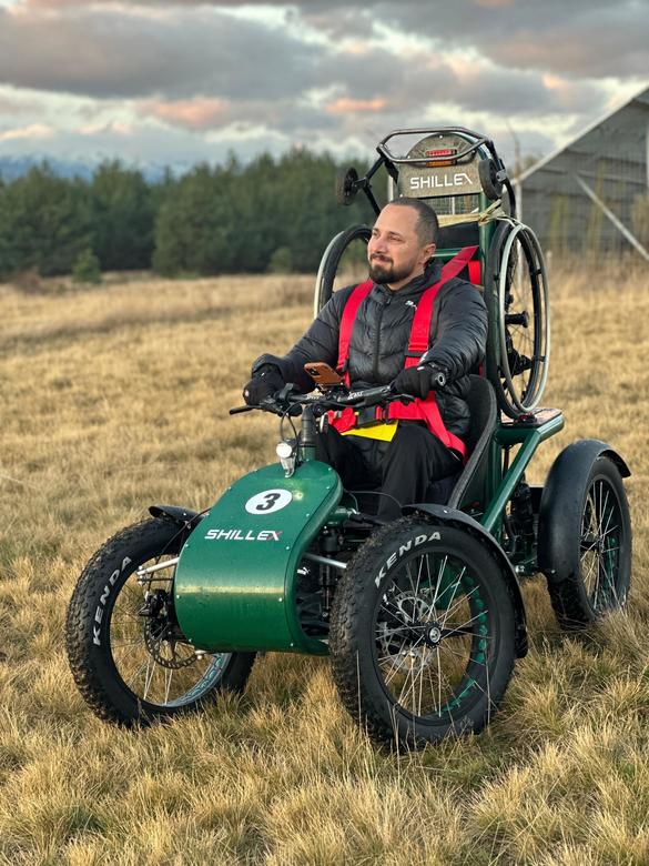 Caiac SMile extinde limitele integrării: oamenii cu dizabilități au urcat muntele și au trăit răsăritul de soare în siguranță