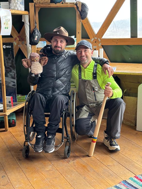 Caiac SMile extinde limitele integrării: oamenii cu dizabilități au urcat muntele și au trăit răsăritul de soare în siguranță