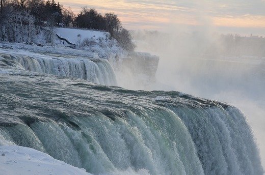 America de Nord, afectată de căderi de zăpadă record și valuri de frig polare