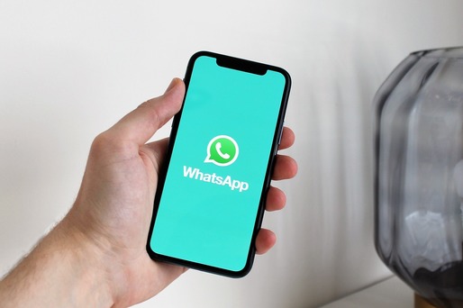 WhatsApp va permite plățile în criptoactive