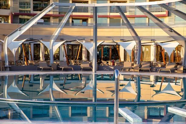 ULTIMA ORĂ Hotel celebru din Mamaia își cere insolvența FOTO
