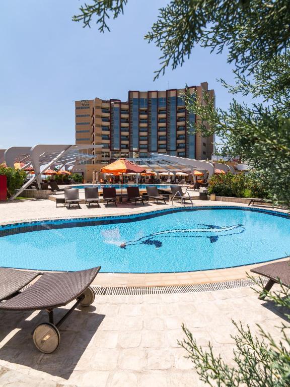 ULTIMA ORĂ Hotel celebru din Mamaia își cere insolvența FOTO