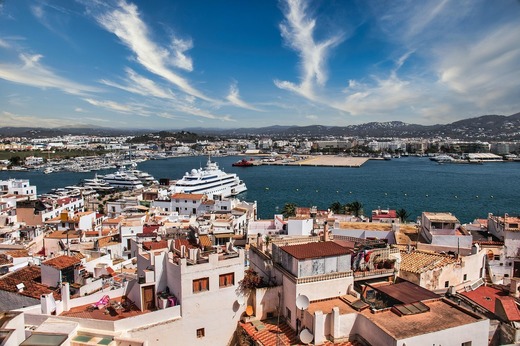 Închirierile prin Airbnb și Booking s-au prăbușit în Ibiza