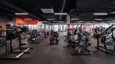 Schimbare neașteptată în România. Cel mai mare lanț european de cluburi de fitness, intrat recent pe piața locală, renunță la franciza Clever Fit din țară