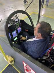 Avioane Craiova - somată să nu mai întârzie livrările către Armată și să se comporte ca o companie privată