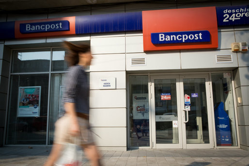 Bancpost cheamă clienții să-și convertească în lei creditele în franci elvețieni. Ratele scad cu 30%