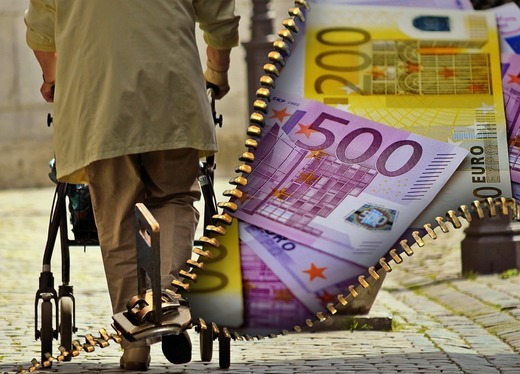 Ministrul de Finanțe vrea să restrângă opțiunile românilor pe piața de pensii, CE propune un produs pentru a ajuta europenii să facă economii 
