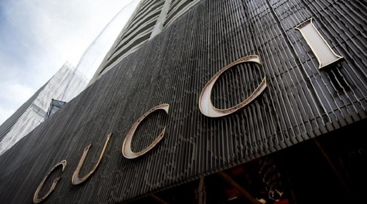 Acțiunile Kering, proprietarul Gucci, au atins cel mai redus nivel din ultimii șapte ani