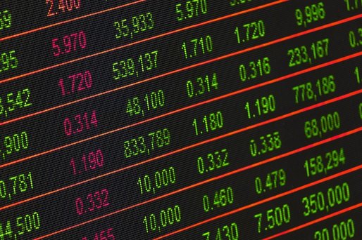 Bursele europene au avut o evoluție mixtă; acțiunile Erste Group Bank au urcat cu 8% după achiziția unei participații la filiala poloneză a Santander