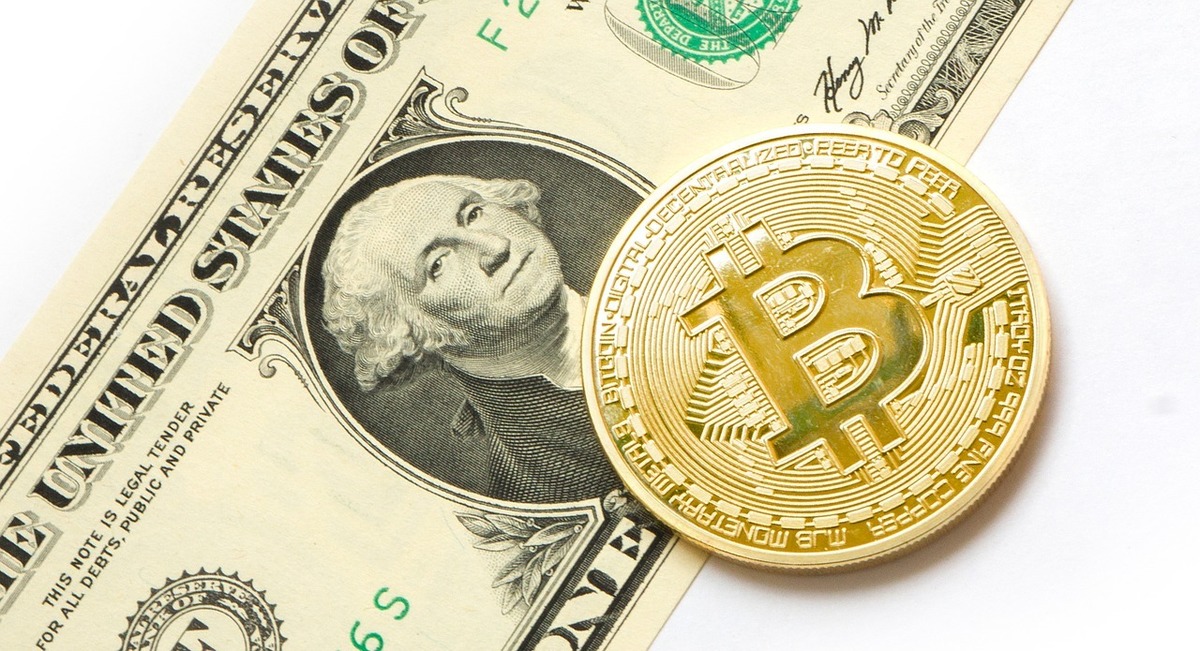 pot investi 5 USD în bitcoin)