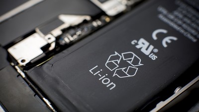 Sony lucrează la o baterie de smartphone care ține cu 40% mai mult decât cele din prezent