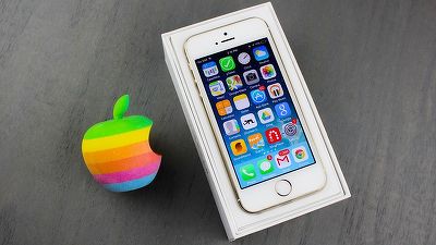 Clienții Vodafone pot înregistra pre-comenzi pentru noul iPhone SE