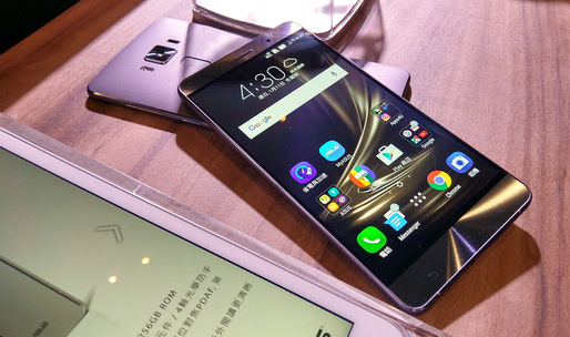 Asus lansează primul smartphone cu noua platformă Snapdragon 821