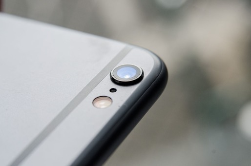 iPhone 7, filmat alături de iPhone 6S pentru comparație