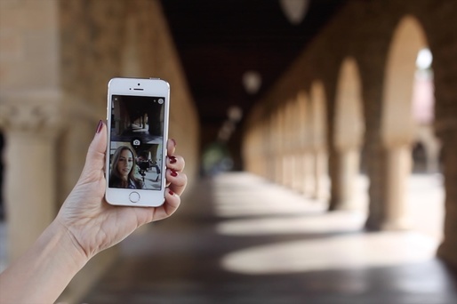 Microsoft lansează o aplicație foto care folosește inteligența artificială pentru a realiza fotografii mai bune