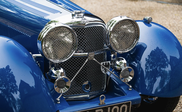 FOTO & VIDEO Un automobil Jaguar cu o istorie tulbure, creat pentru Regele Mihai și care i-a aparținut Principelui Nicolae - vândut la Londra. A supraviețuit comunismului, iar după 1989 a ajuns, pe căi necunoscute, în Ungaria și Marea Britanie 