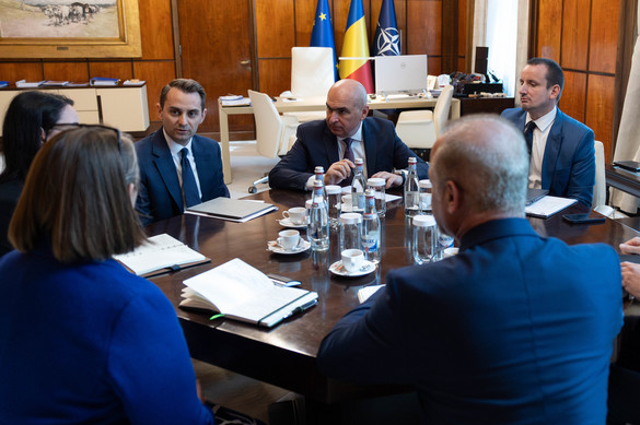 Bolojan s-a întâlnit cu șefii Ford Otosan. Discuții privind evoluția fabricii de la Craiova