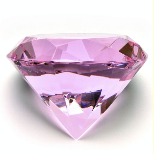 Un diamant roz, estimat la 38 de milioane de dolari, scos la licitație