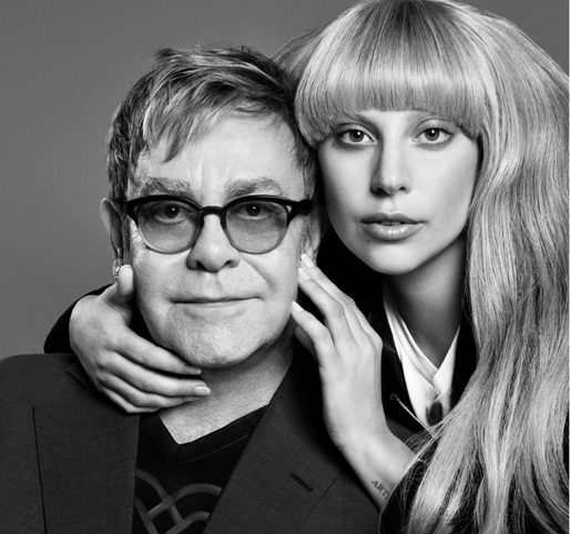  Lady Gaga și Elton John s-au asociat pentru a lansa o linie vestimentară