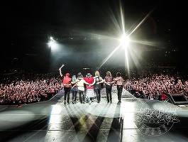 Managerul formației Guns N’ Roses: Nu există dată de final pentru turneu, toată lumea vrea bani