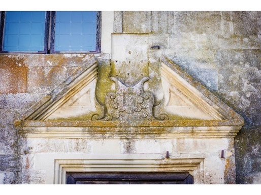 GALERIE FOTO ”Palatul de Piatră” Udriște Năsturel, estimat la 1,8 milioane de euro, va fi scos la licitație la Artmark Historical Estate