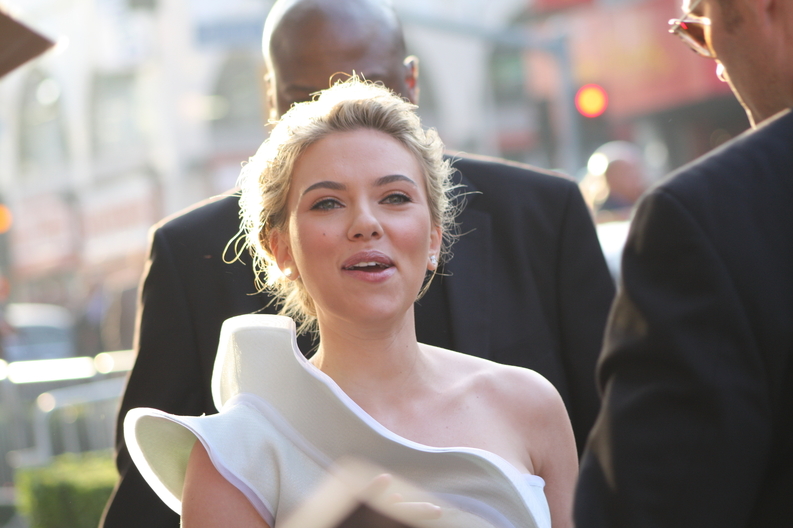 Scarlett Johansson este vedeta de cinema ale cărei filme au generat cele mai mari încasări în 2016