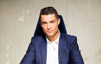 Cristiano Ronaldo este cel mai bine plătit fotbalist din lume