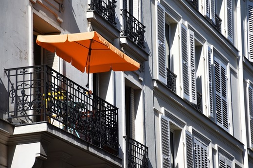 Primăria Capitalei a lansat concursul ”Cel mai frumos balcon”. Câți bani vor primi proprietarii