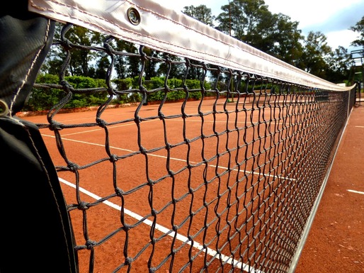 BNR: Suntem de acord să cedăm arenele de tenis dacă găsim o formulă legală de compensare