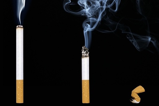 Fumatul pe terase și în spații separate, pierdut pe parcurs din cauza unei noi OUG de transpunere a Directivei tutunului