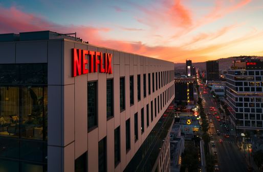 Netflix a atras peste 13 milioane de noi abonați în ultimul trimestru