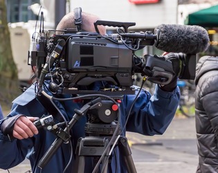 FOTO Doi foști directori HBO, cu seriale celebre, lansează o companie de producție filme românești. "România - un centru de creativitate cu un context atrăgător și fascinant pentru televiziune."