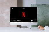 Netflix a început să folosească inteligența artificială în producția de filme