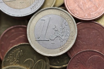 România a atras la șase luni investiții străine cu aproape 40% mai mari